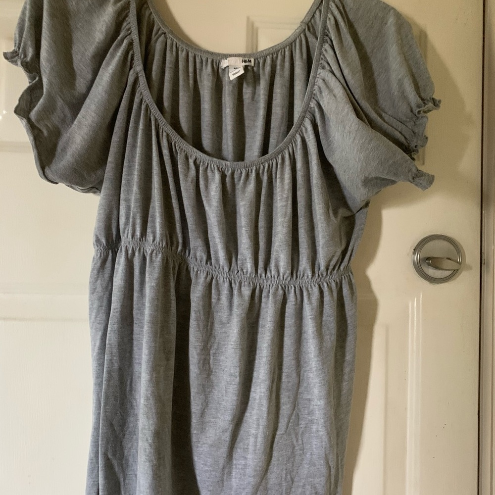 Gray smocked short sleeve top by H & M, size L